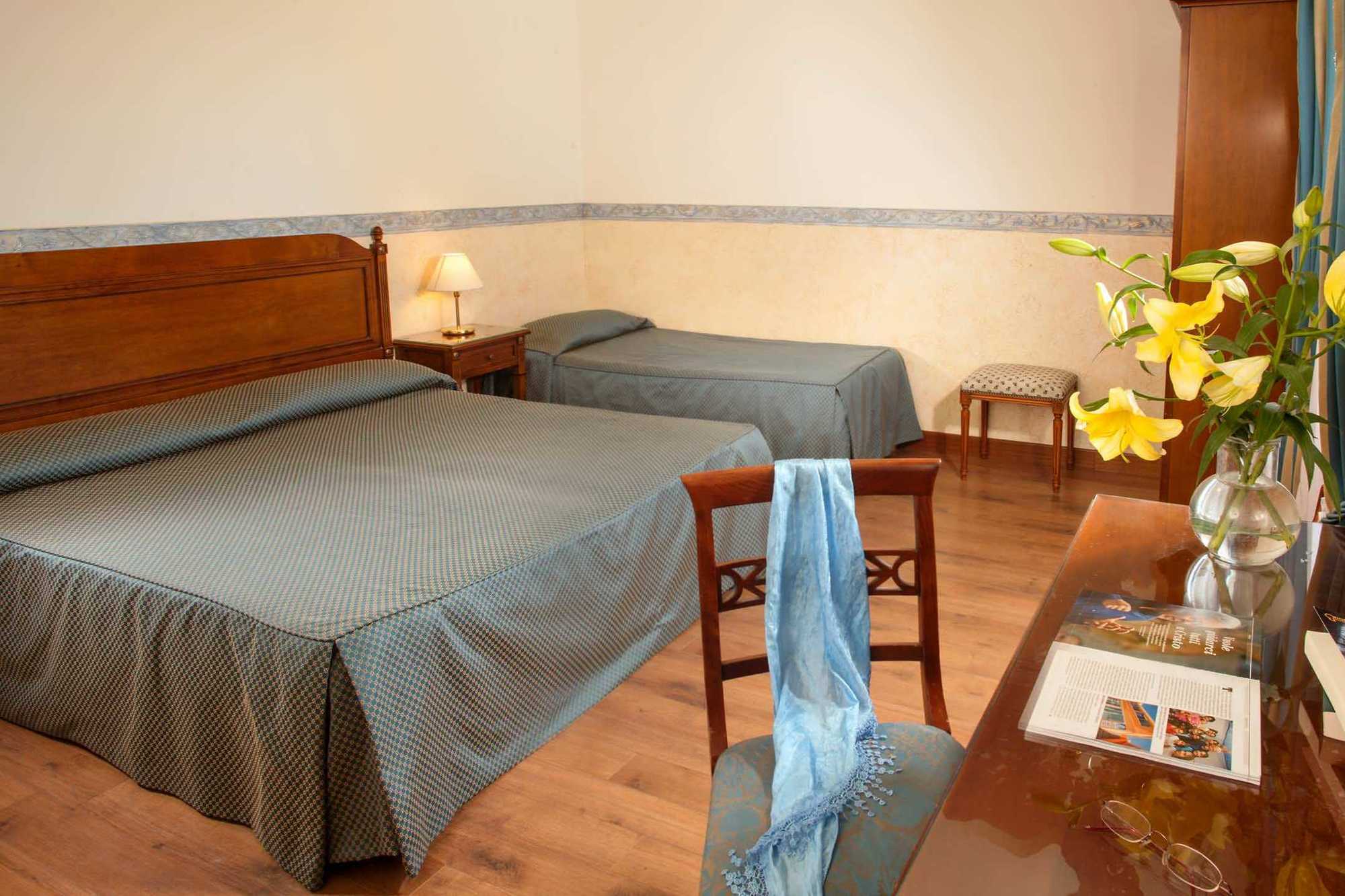 Hotel Alessandrino Ρώμη Εξωτερικό φωτογραφία